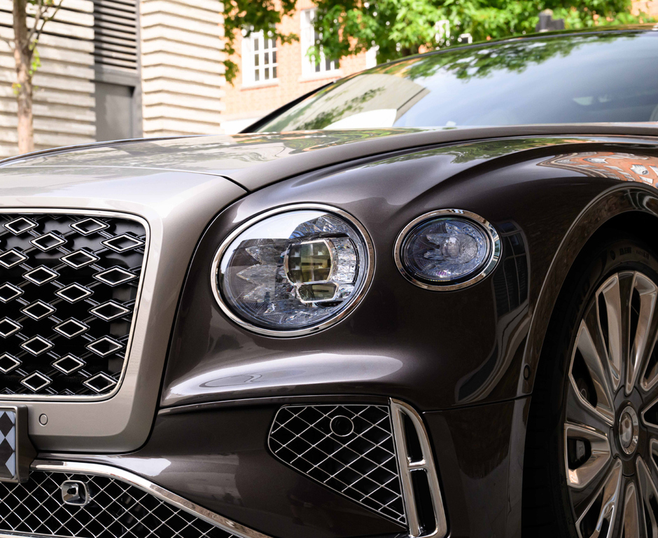 Bentley Flying Spur 4.0 V8 Hybrid Speed First Edition Saloon ST74OKL Blue #45