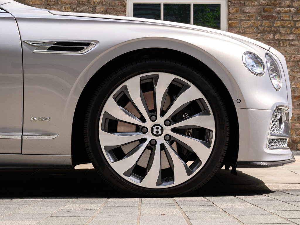 Bentley Flying Spur Saloon Silver #6