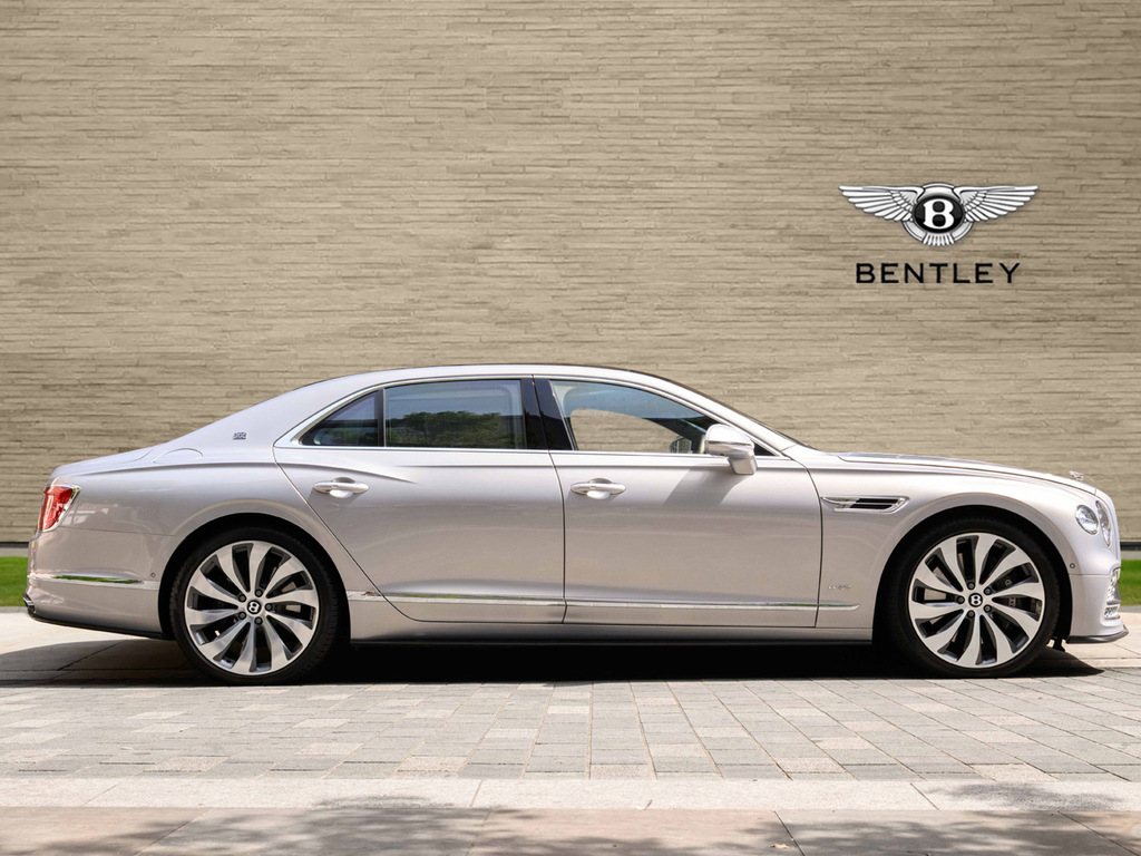 Bentley Flying Spur Saloon Silver #5