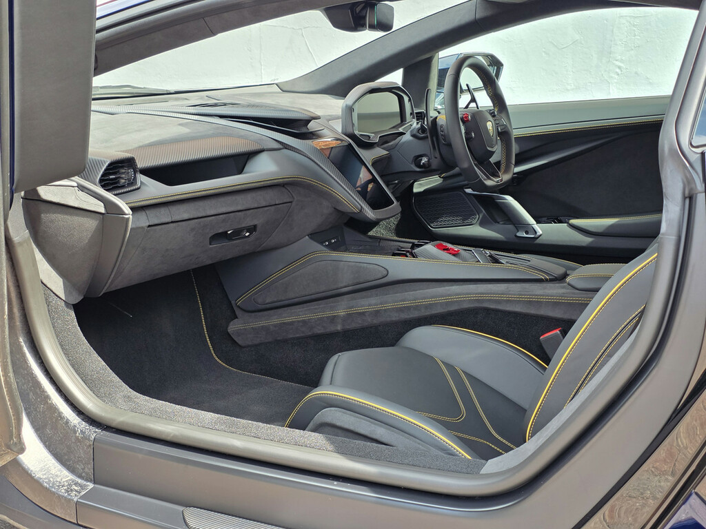 Lamborghini Revuelto 6.5 V12 Hpev 3.8Kwh Coupe Plug-in Hybri  #6