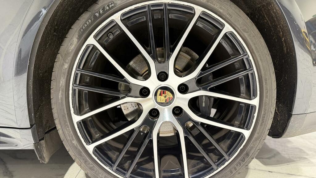 Porsche Panamera 2.9 V6 E-hybrid 17.9Kwh 4 Platinum Edition Sport T Black #44