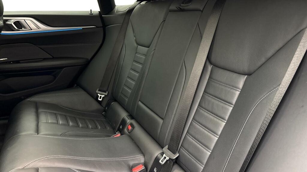 BMW i4 M Sport Black #6