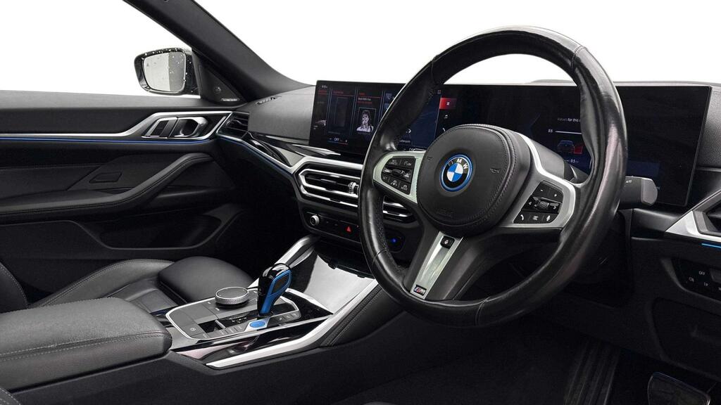 BMW i4 M Sport Black #5