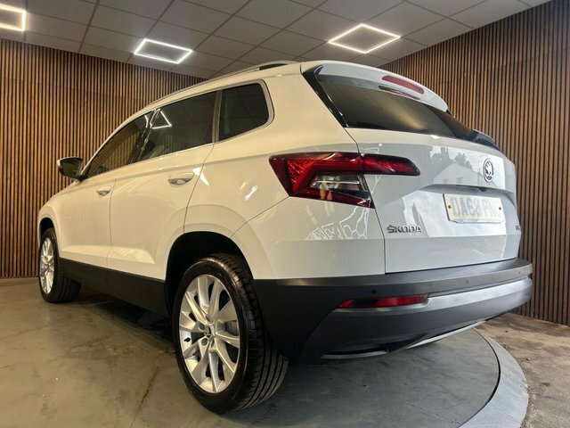 Skoda Karoq 1.6 Tdi Se L Euro 6 Ss DA68PNU White #4