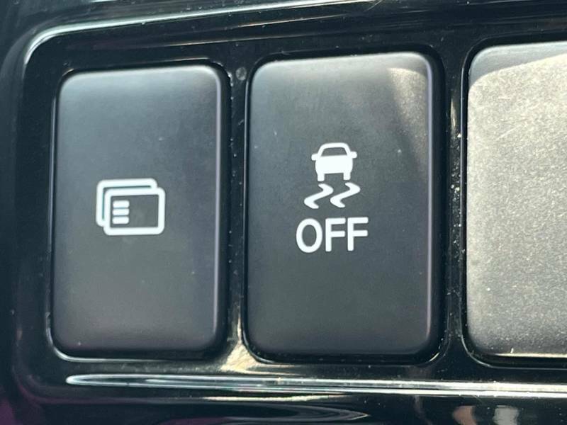 Mitsubishi Outlander 2.0H 12Kwh 4H Suv Plug-in Hybrid Cvt 4W Silver #15