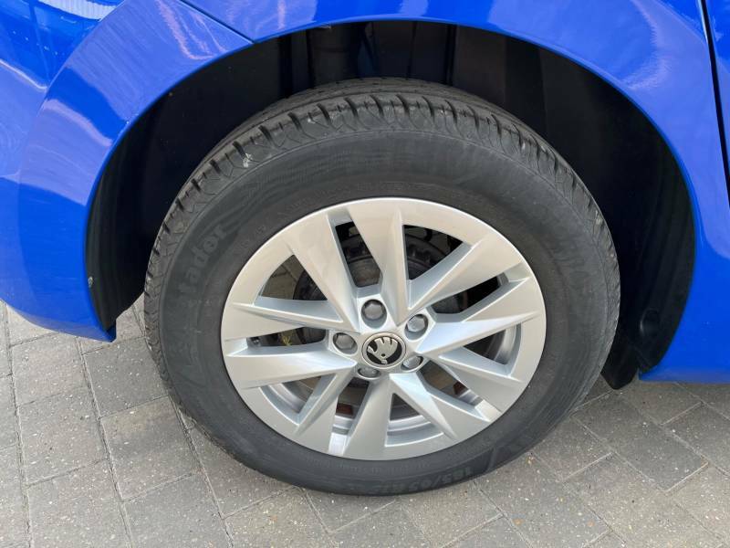 Skoda Fabia 1.0 Tsi 95Ps Se Comfort 5-Dr Hatchback Blue #25