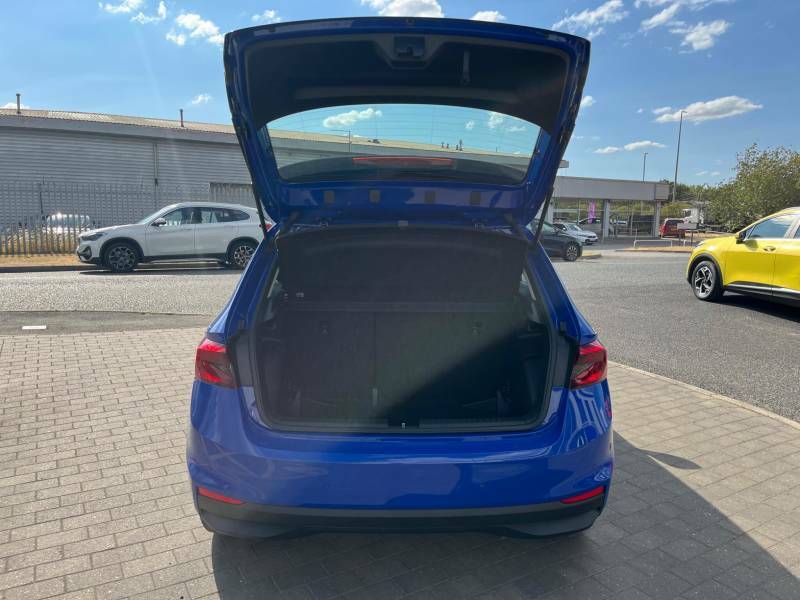 Skoda Fabia 1.0 Tsi 95Ps Se Comfort 5-Dr Hatchback Blue #31