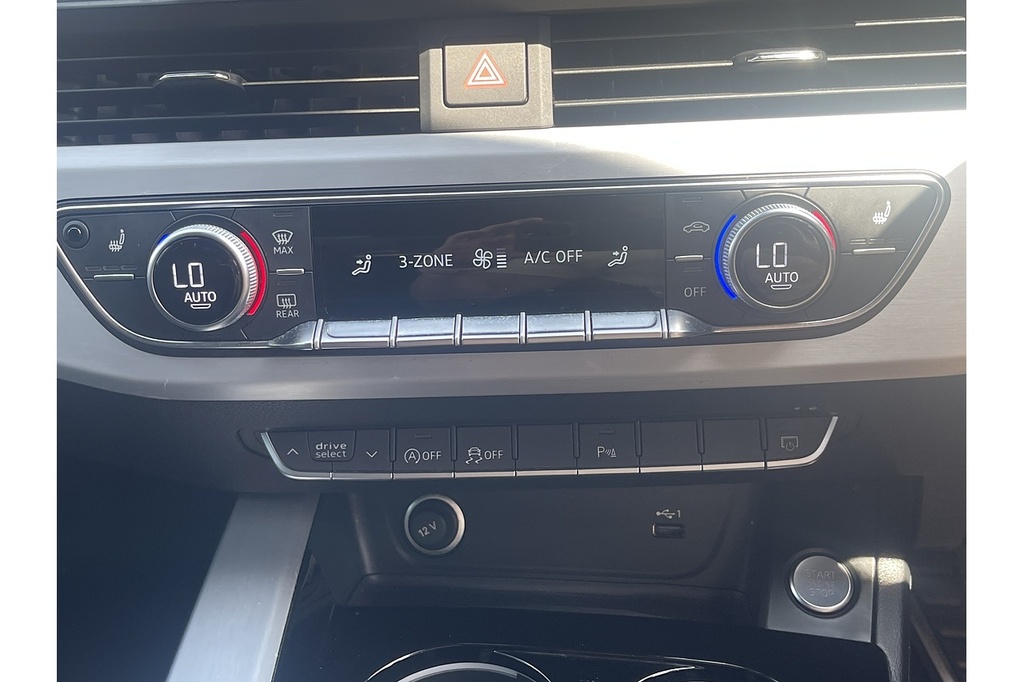 Audi A4 40 Tfsi 204 Black Edition S Tronic C-pluss Black #27