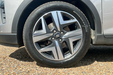 Hyundai Bayon 2023 23 T-gdi LT23VBL #4