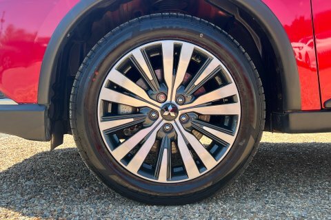 Mitsubishi Outlander 2021 21 Design #4
