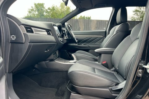Mitsubishi Outlander 2019 19 Phev FT19XFP Black #3