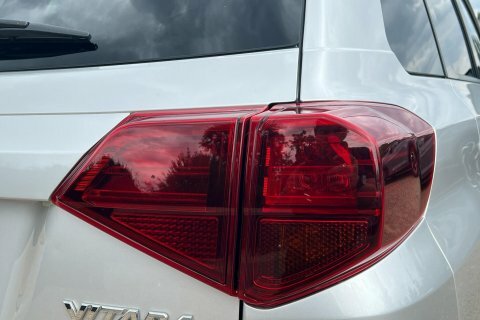 Suzuki Vitara Sz5 Boosterjet Mhev White #12