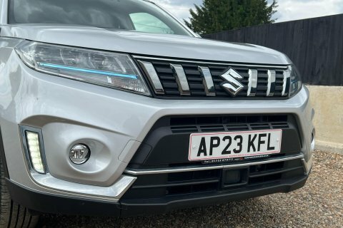 Suzuki Vitara Sz5 Boosterjet Mhev White #9