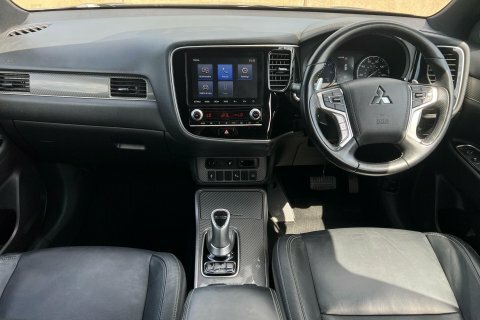Mitsubishi Outlander 2021 21 Phev #3