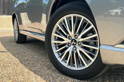 Mitsubishi Outlander 2.4 Phev Verve Brown #13