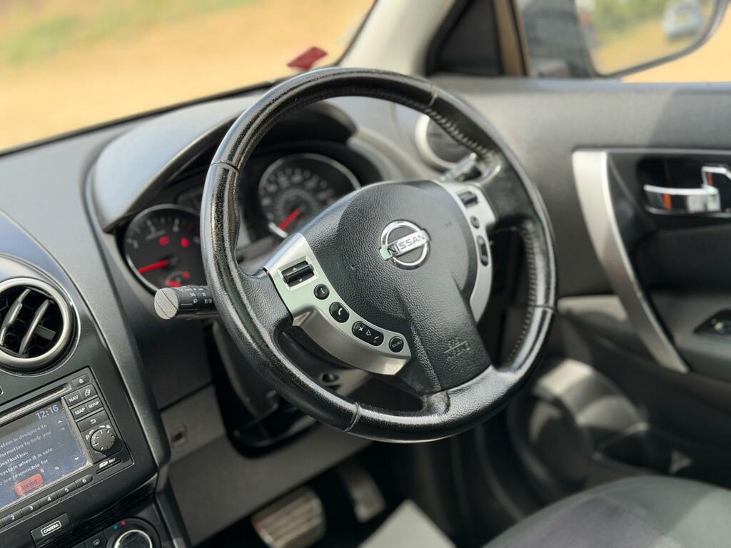 Nissan Qashqai+2 Diesel Black #29