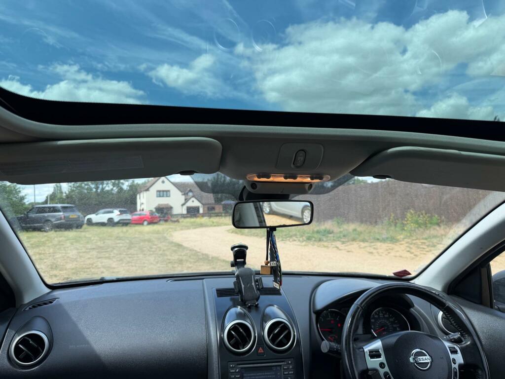 Nissan Qashqai+2 Diesel Black #20
