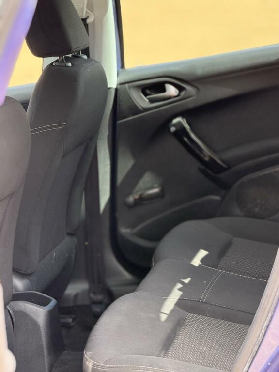 Peugeot 208 1.2 Puretech Black Edition Euro 6 White #23