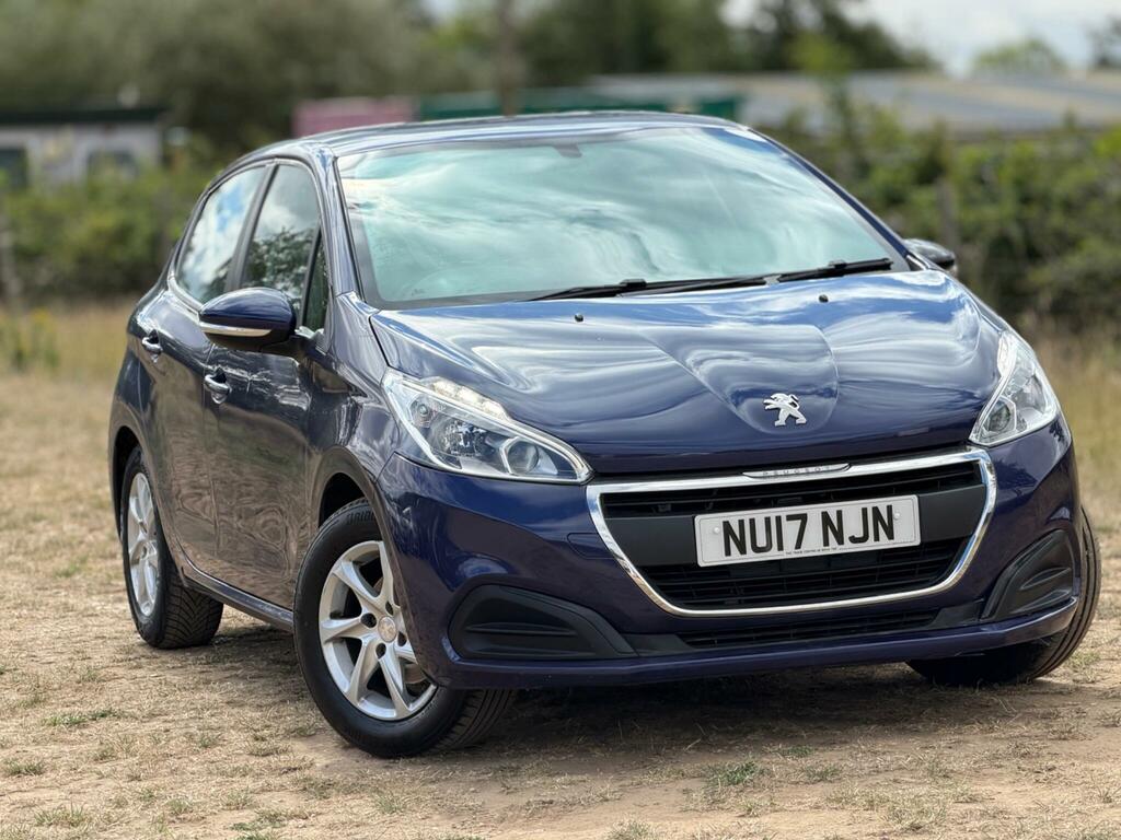 Peugeot 208 1.2 Puretech Black Edition Euro 6 White #8