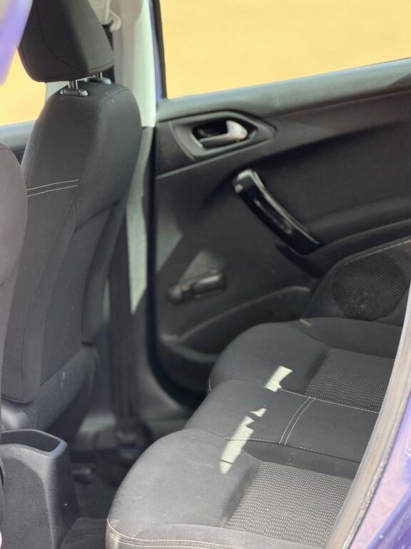 Peugeot 208 1.2 Puretech Black Edition Euro 6 White #12