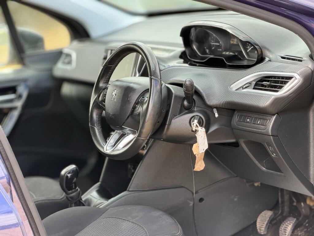 Peugeot 208 1.2 Puretech Active Euro 6 Blue #2