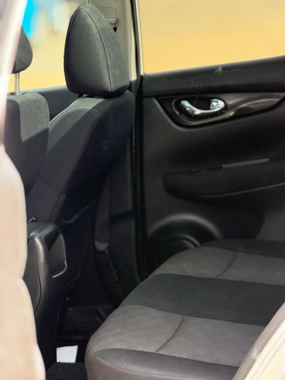Nissan Qashqai Qashqai Tekna Dci 4X4 White #18