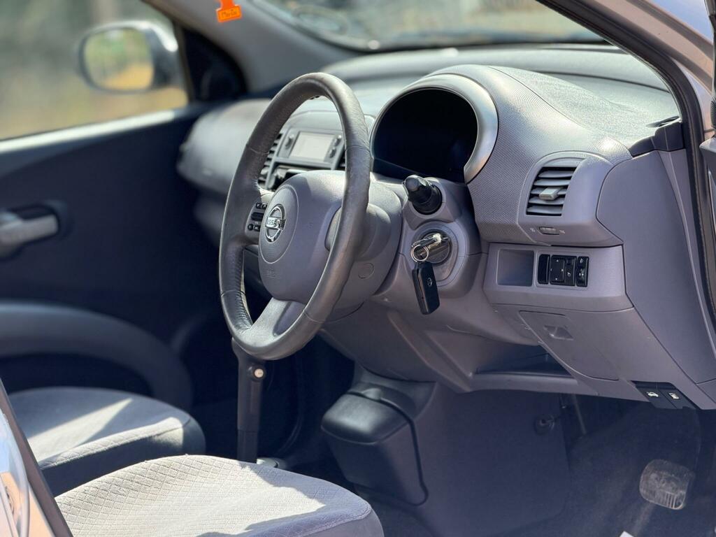 Nissan Micra 1.0 E Gold #24