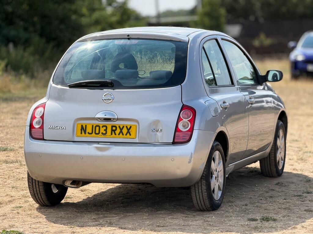 Nissan Micra 1.0 E Gold #16
