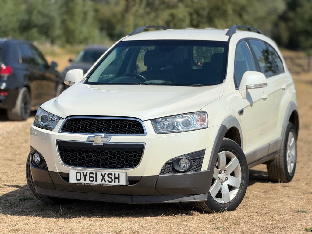 Chevrolet Captiva 2.2 Vcdi Lt 4Wd Euro 5 7 Seats White #3