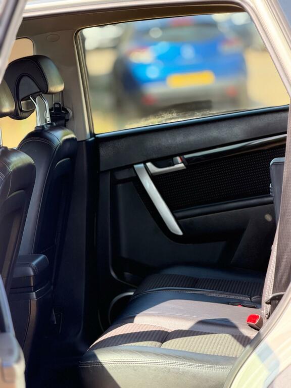 Chevrolet Captiva Vcdi Lt Silver #9
