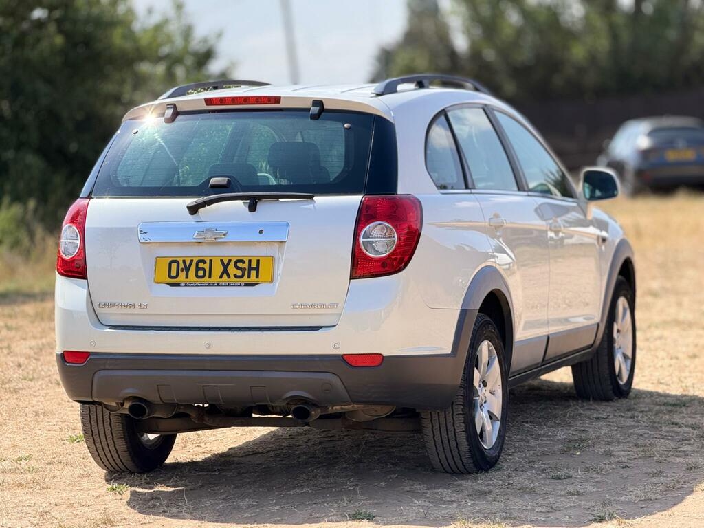 Chevrolet Captiva 2.2 Vcdi Lt 4Wd Euro 5 7 Seats White #5
