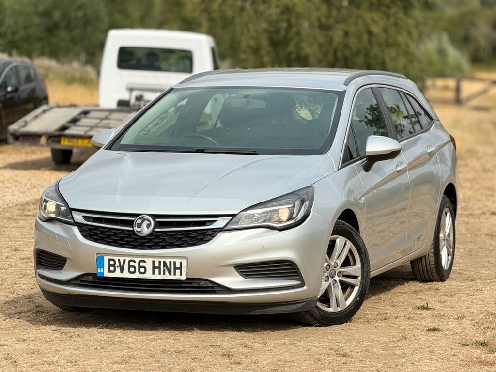 Vauxhall Astra 1.6 Cdti Ecoflex Design Sports Tourer Euro 6 Ss Silver #3