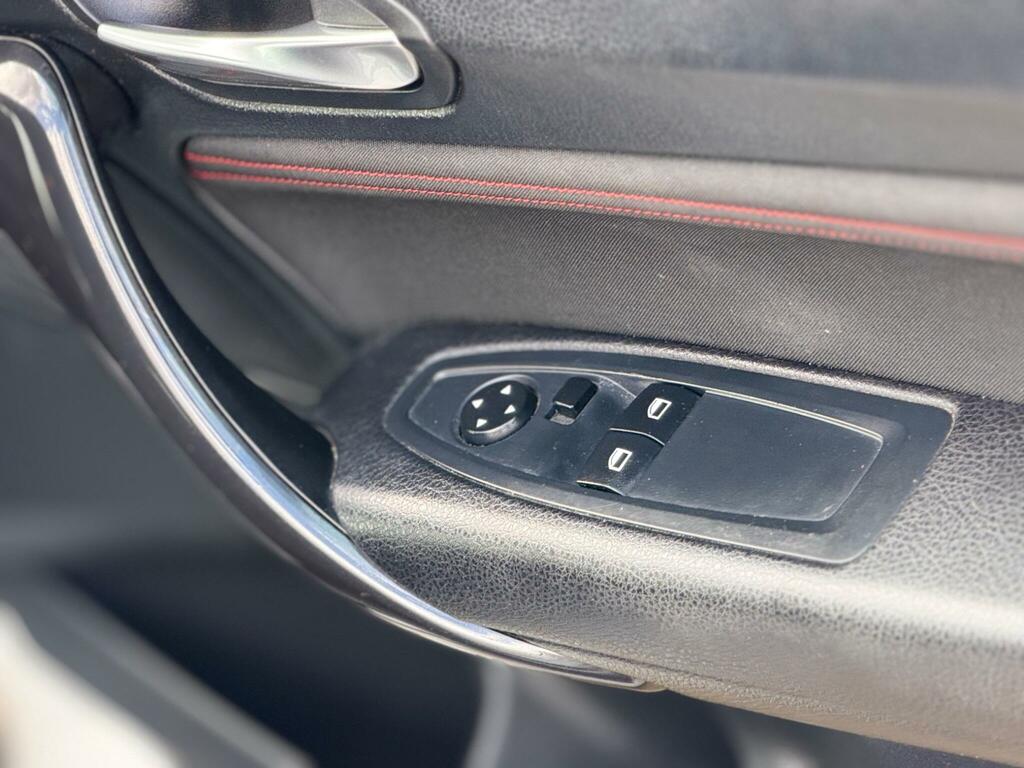 BMW 1 Series 118D M Sport Shadow Ed Step #10