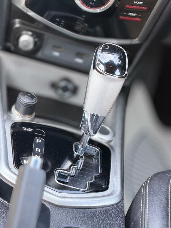 SsangYong Tivoli 1.6 Ultimate Grey #19