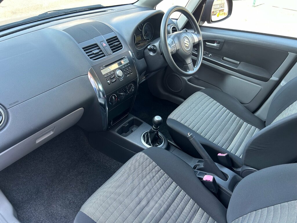 Suzuki SX4 1.6 Sz3 Suv Euro 5 120 Ps Black #2
