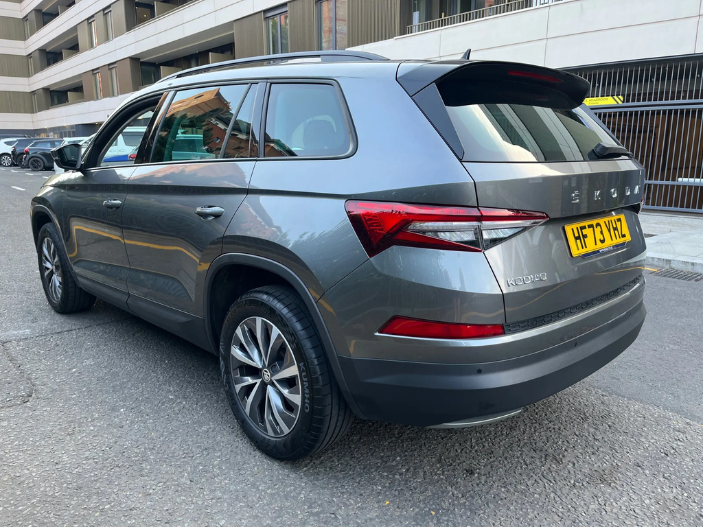 Skoda Kodiaq 1.5 Tsi Act Se Drive Suv Dsg Euro 6 S HF73YHZ Grey #5