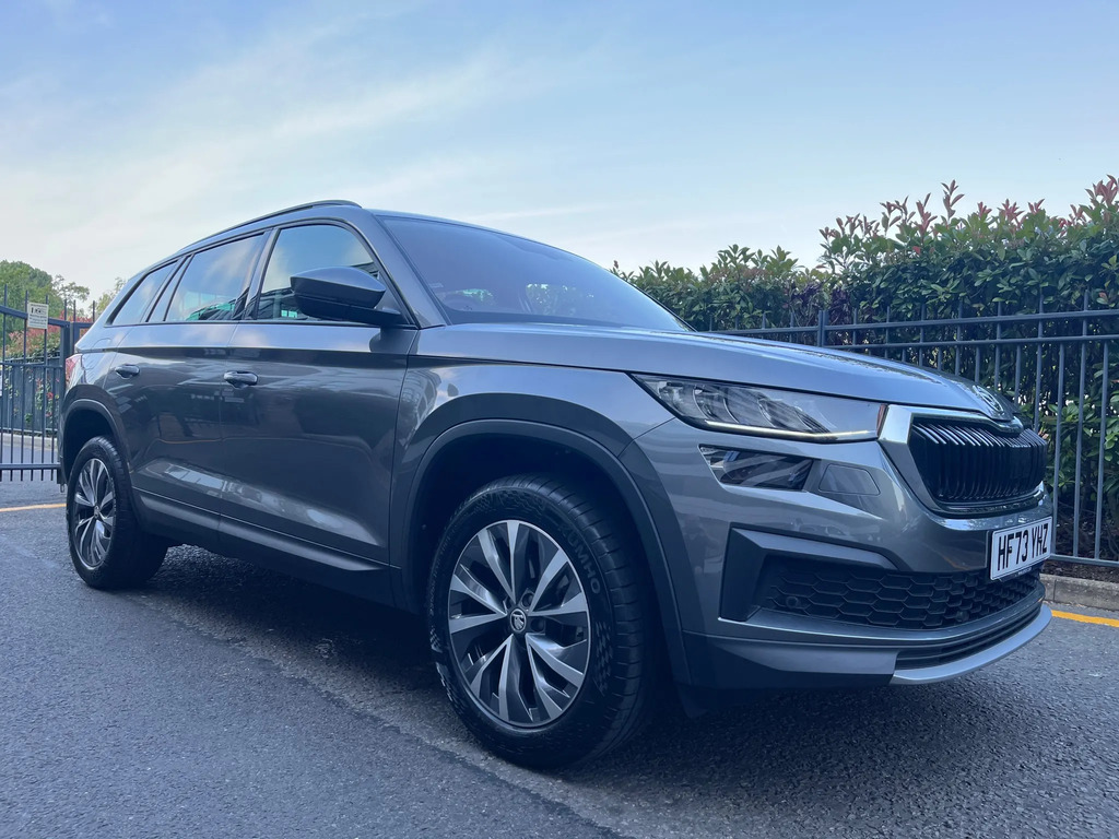Skoda Kodiaq 1.5 Tsi Act Se Drive Suv Dsg Euro 6 S HF73YHZ Grey #2