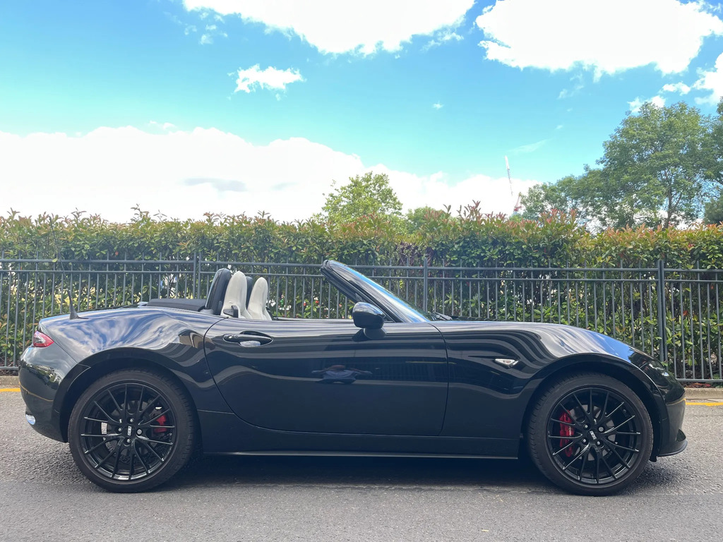 Mazda MX-5 2.0 Skyactiv-g Homura Convertible Manua Black
