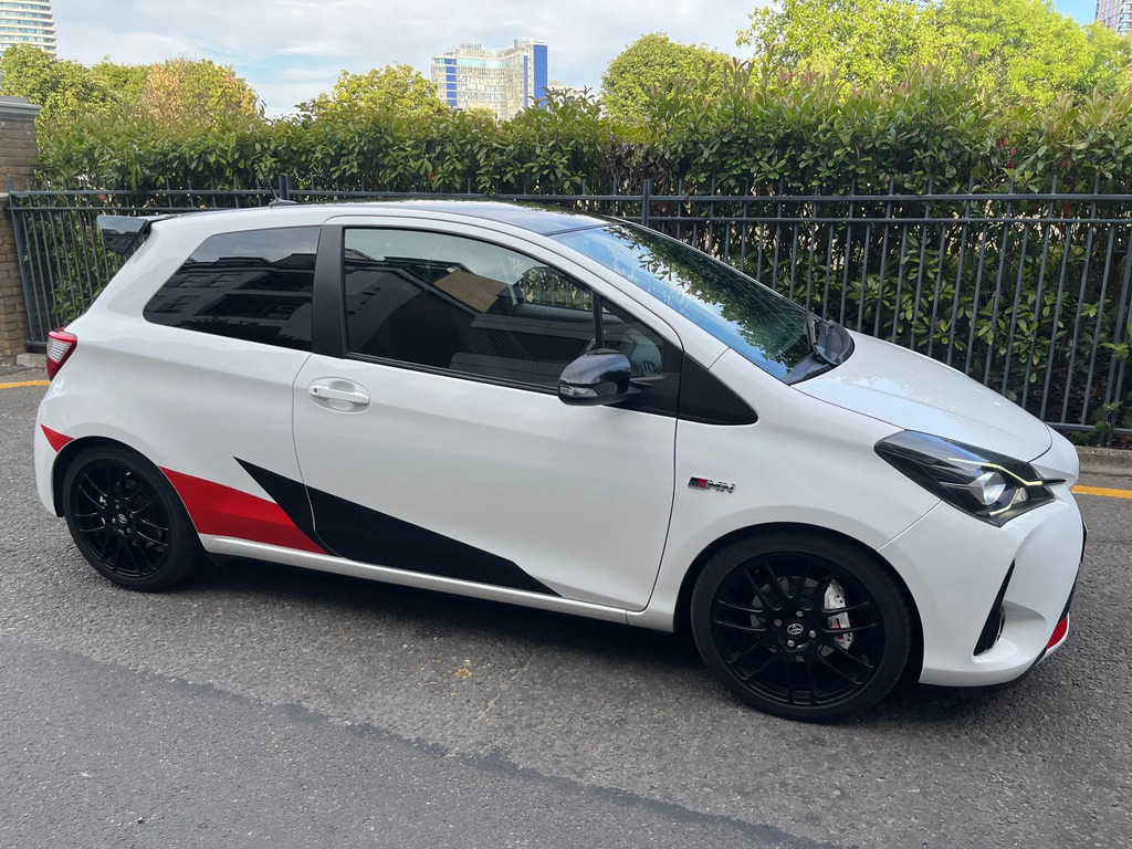 Toyota Yaris 1.5 Vvt-i Y20 Cvt Bi-tone Black #16