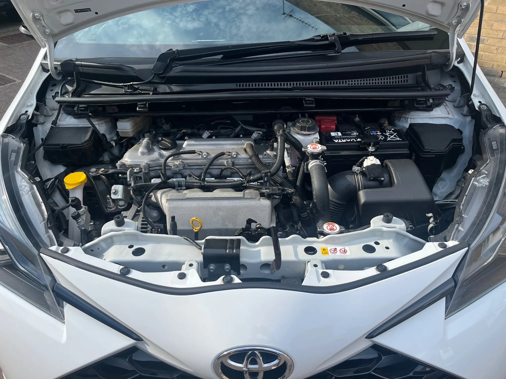 Toyota Yaris 1.5 Vvt-i Y20 Cvt Bi-tone Black #26