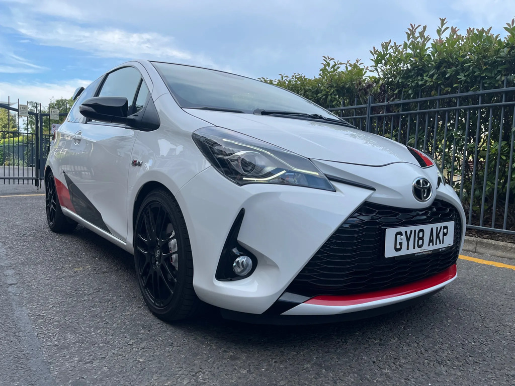 Toyota Yaris 1.8 Dual Vvt-i Grmn Hatchback Eu Black #3