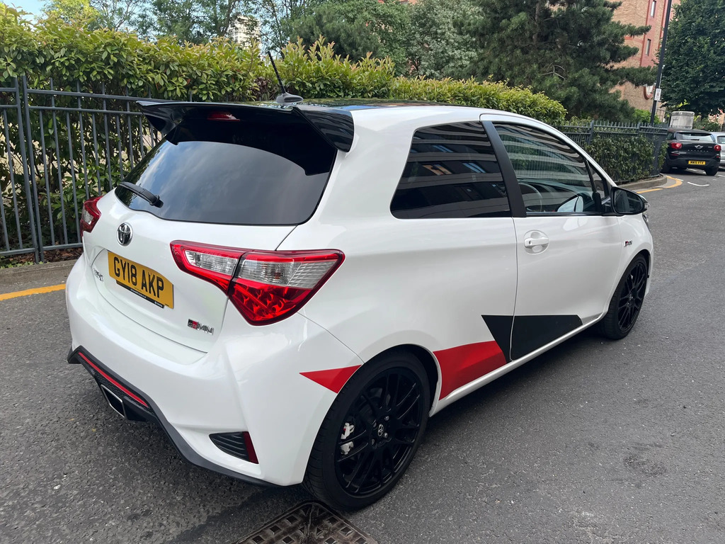 Toyota Yaris 1.5 Vvt-i Y20 Cvt Bi-tone Black #18