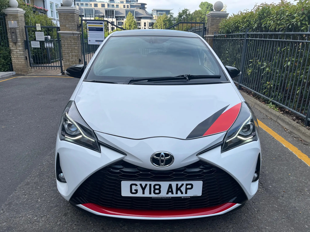 Toyota Yaris 1.8 Dual Vvt-i Grmn Hatchback Eu Black #5