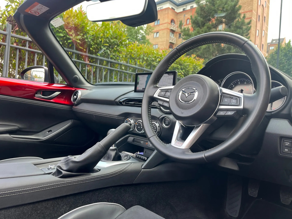 Mazda MX-5 2.0 Skyactiv-g Exclusive-line Convertible Petr Grey #24