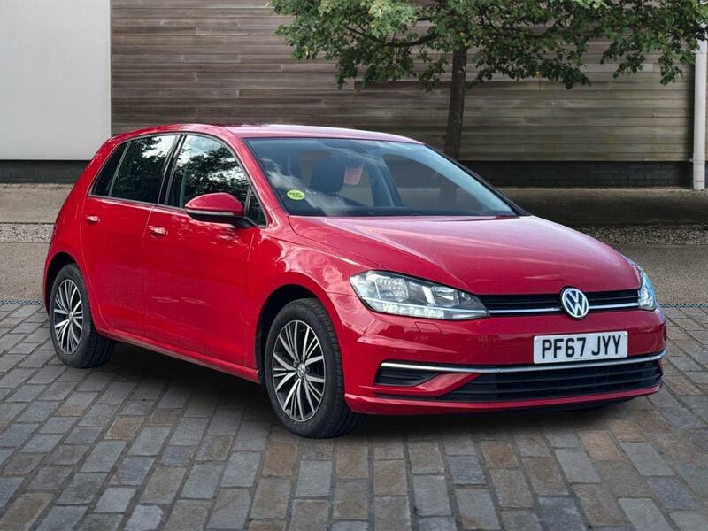 Volkswagen Golf 1.6 Tdi Se Nav Hatchback Dsg Euro 6 S Red