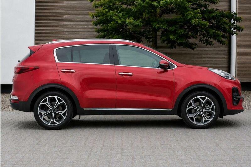 Kia Sportage 1.6 Gdi 2 Suv Euro 6 Ss 130 Black #3