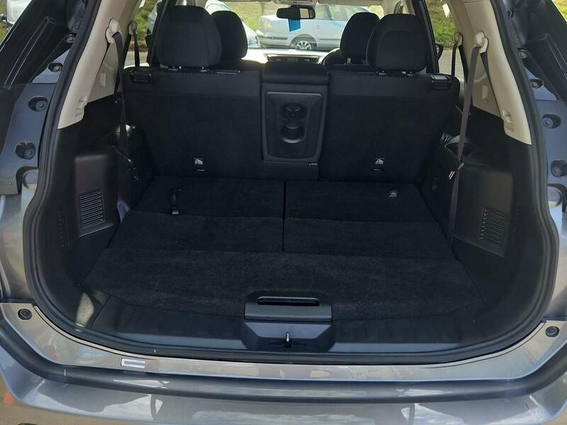 Nissan X-Trail Suv Red #20