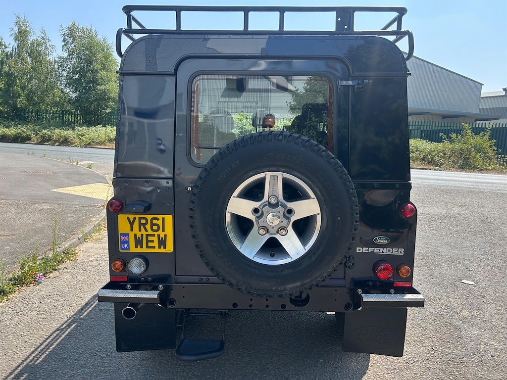 Land Rover Defender 110 Diesel Brown #29