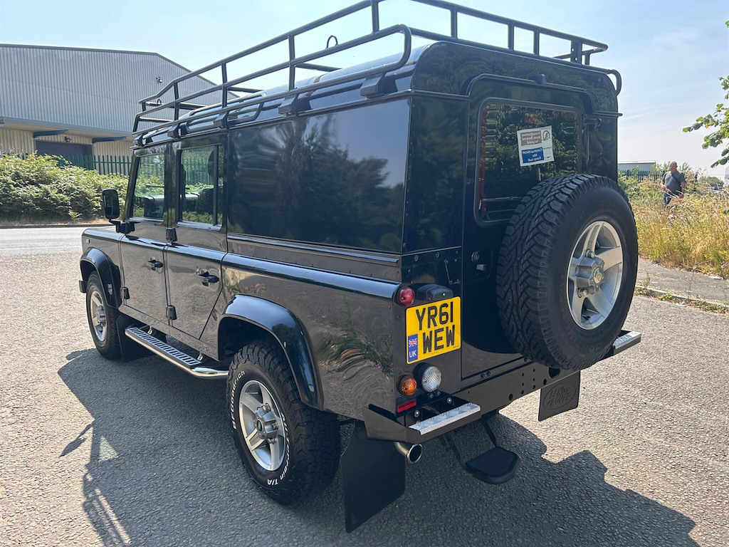 Land Rover Defender 110 Diesel Brown #28