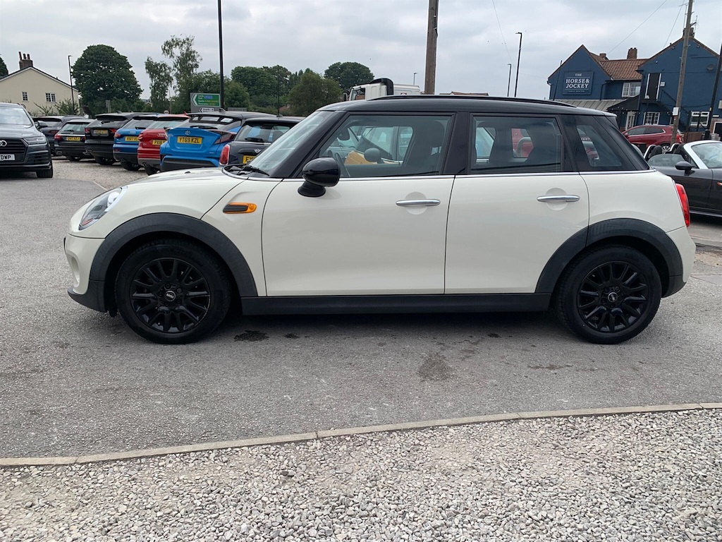 Mini Hatch 1.2 One Euro 6 Ss White #10